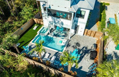 Miramar Beach House | Marl-Inn Blue - Villas of Frangista-Private Pool