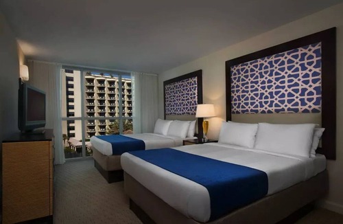 Marco Island Resort | Marriot's Crystal Shore Resort 2-Bedroom Villa/sleeps 6 on Marco Island