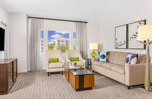 Williamsburg Resort | Marriott Grand Vista : Orlando : 2 Bedroom , 2 Full Bathroom Villa Sleeps 8
