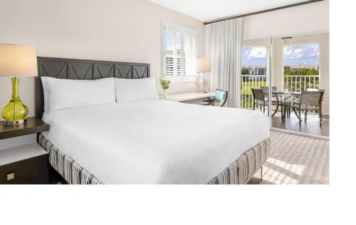 Williamsburg House | Marriott Grande Vista Luxury 1BD villa sleeps 4