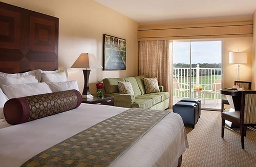 Williamsburg Apartment | Marriott's Grande Vista Studio sleeps 4 Kitchenette