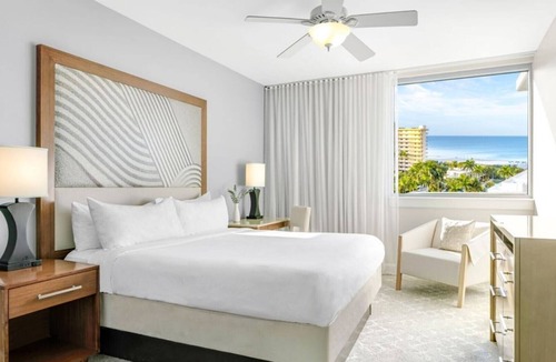 Marco Island Resort | Marriott’s Crystal Shores: 2 Bd. Poolside Family Paradise Awaits on Marco Island