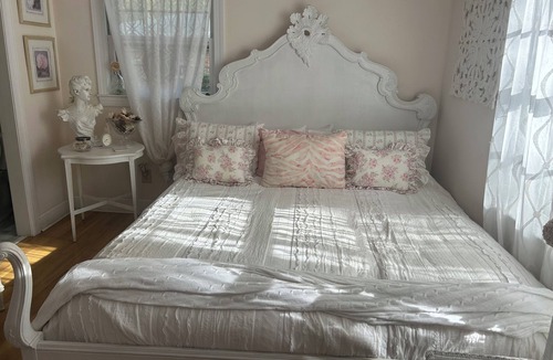 Jackson House | Master Week/Quiet Street/Private Backyard Retreat/20 min to golf course