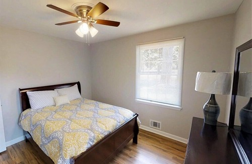 National Hills House | MASTERS GOLF RENTAL~ACROSS STREET FROM ANG~WALK TO THE COURSE~