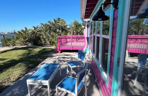 Matlacha Apartment | Matlacha Cottage 2/2 remodeled& sunsets!