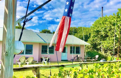 New Melbourne Beach Cottage | Melbourne Beach oceanfront paradise unit B Look for last minute special deals