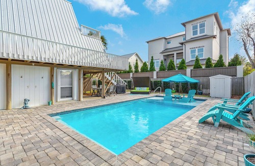 Gulfview Heights House | Mermaid’s Retreat - Heated Private Pool, Walk to Beach, Complimentary Bikes!