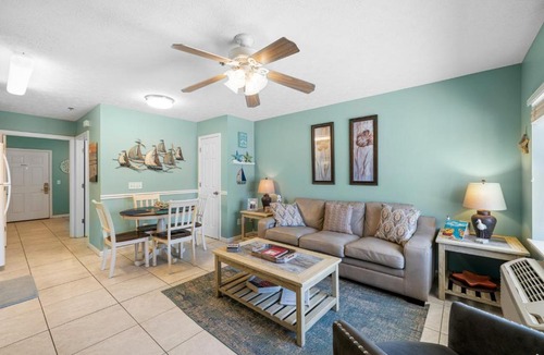 Biltmore Beach Apartment | Merrimac Resort #12