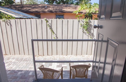 Buena Vista Apartment | Miami Modern Studio in Historic District 14