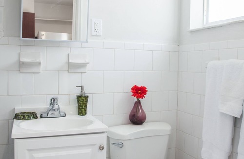 Buena Vista Apartment | Miami Modern Studio in Historic District 14