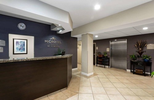Brooksville Hotel | Microtel Inn & Suites by Wyndham Brooksville