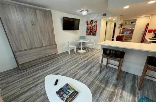 Flagler Beach Apartment | Mid-Century Modern Beachfront