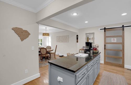 Shandon House | Mid-Term In Shandon, King, Office, Large Backyard
