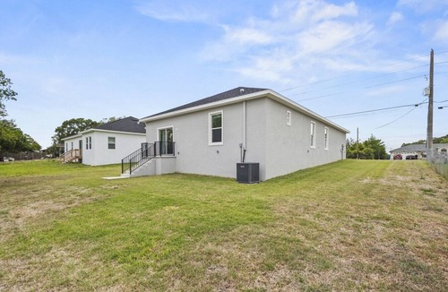 Spring Hill House | Minutes from Weeki Wachee 9211
