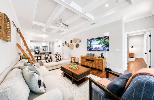 Old Seminole Heights House | Minutes to Tampa Fun | Private Pool & Spa Getaway
