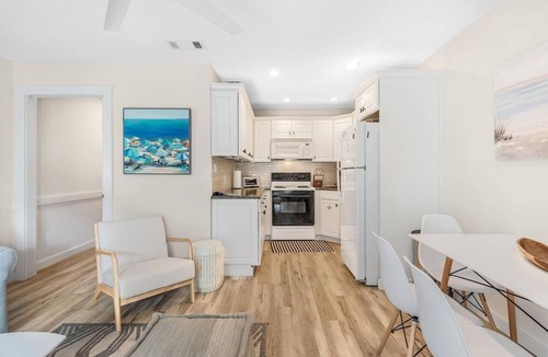 Miramar Beach Condo | Miramar Beach Condo: Pool, Hot Tub, Beach