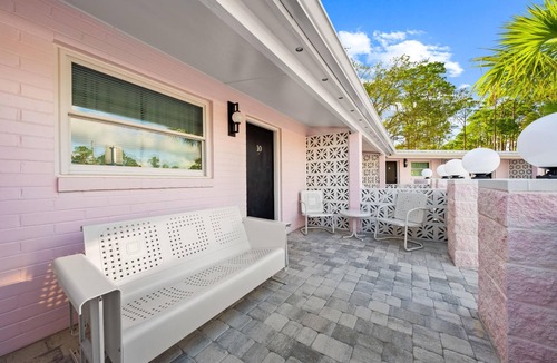 Port St. Joe Hotel | Miss Pinky La Rue | Signature Pink Studio
