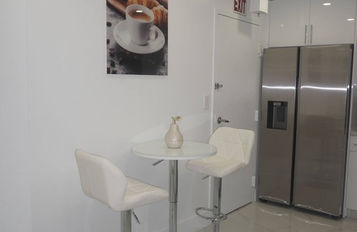 Hollywood South Central Beach Apartment | Modern 1-bedroom apartment in enjoyable Hollywood with fitness room, WiFi