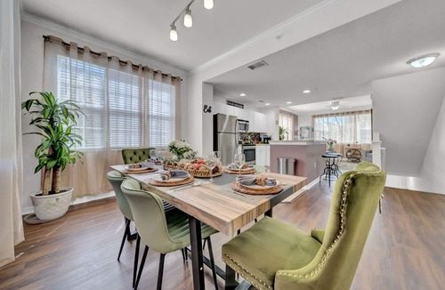 Westchase Apartment | Modern 2BR 2BA Pool Gym Near Airport 8