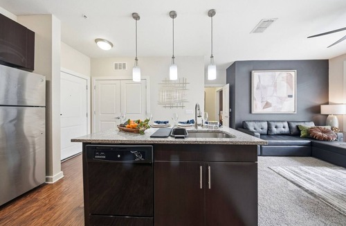 Courier City - Oscawana Apartment | Modern 2BR w/Pool + Pet-Friendly | Unit #21