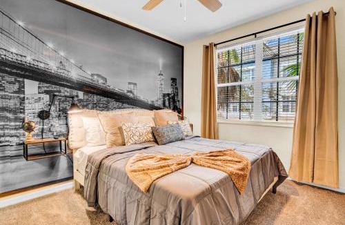 Westchase Apartment | Modern 2BR2BA King Bed Pool, Gym #7
