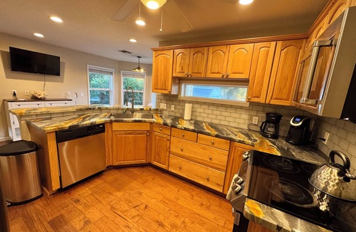 Citrus Springs House | Modern 3 Bed 2.5 Bath Home w/access to Lake Rousseau near Rainbow Springs