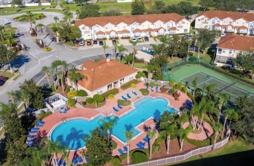 Cumbrian Lakes House | Modern 3 bedroom Townhouse with a Pool!