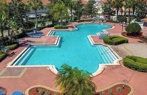 Cumbrian Lakes House | Modern 3 bedroom Townhouse with a Pool!