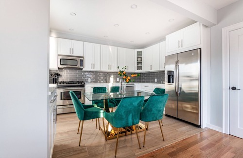 Southeast Yonkers House | Modern 3BR Home Private Balcony Free Parking Easy NYC Access
