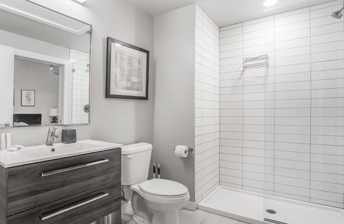 Historic Old Northeast Apartment | Modern Apartment in Prime Location (ID2344X96)