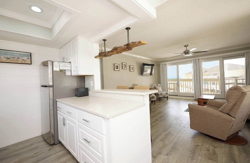 Holiday Isle Condo | Modern Beachside 1BR | Near Sand, Golf & Tennis