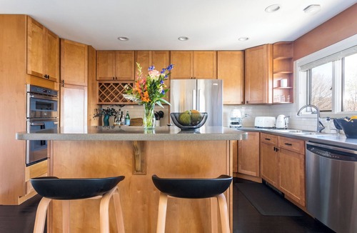 Fleischmanns House | Modern Catskills cabin - 5 mins from Belleayre Mtn. Panoramic Views + Hot Tub.