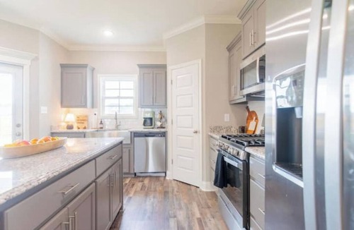 Hahira House | Modern Comfort in a Cozy Retreat