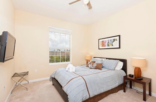 Florida Central Atlantic Coast House | Modern Condo 5min to Conv Center with balcony