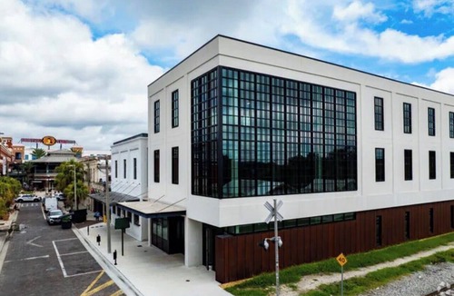Historic Ybor Apartment | Modern Cozy Tampa Studio Near Ybor City & Downtown