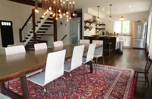 Mount Marion House | MODERN FARMHOUSE, Saugerties Woodstock, Deck, Fireplace, Fire Pit, WiFi, TV