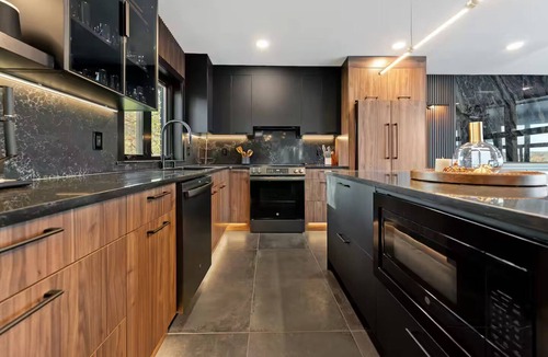 West Milford House | Modern Lake House Paradise Family Getaway