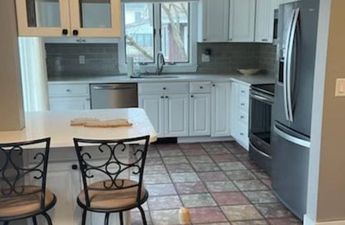 Lake Hopatcong House | Modern Lakefront at Sunset Cove Perfect for any occasion!