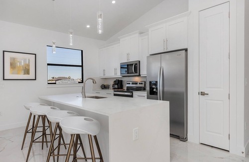 Mariner House | Modern Lux Home with Heated Pool