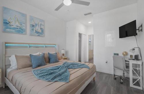 Pinellas Park Apartment | Modern Luxury Apt Near St Pete downtown Beaches