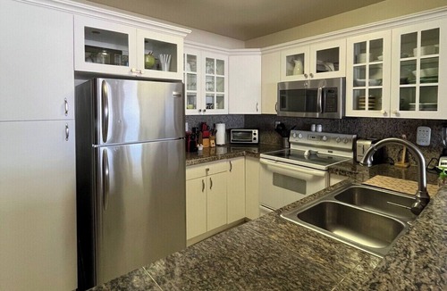Hollywood South Central Beach Condo | Modern Oceanfront Retreat