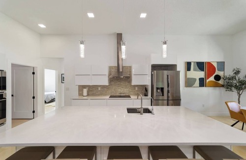 Ocala House | Modern Pearl NEW 4bdr -7 min WEC, FAST Swimming, Golf