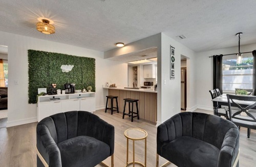 Terrace Park Apartment | Modern Pool Home w/Game Rm 1 min to Busch Gardens