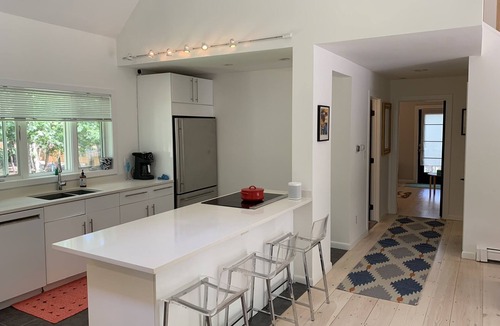 Springs House | Modern Renovated 3 Bedroom in the Springs - Heated saltwater pool
