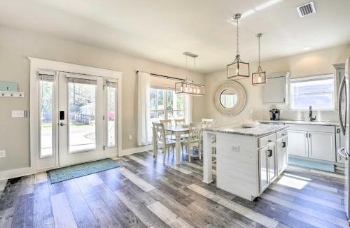 Santa Rosa Beach House | Modern Santa Rosa Beach Retreat w/Yard & Patio!