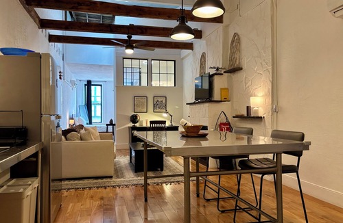 Geneva Apartment | Modern Studio APT in the Heart of Downtown Geneva