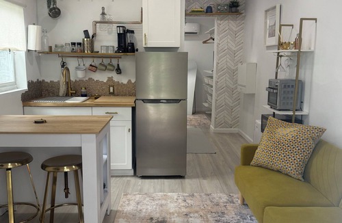 Old Seminole Heights Apartment | Modern Tiny House in conveniently located Tampa Neighborhood.
