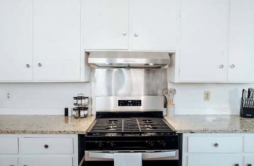 Montgomery House | Montgomery days can be busy. Your home base shouldn’t be.