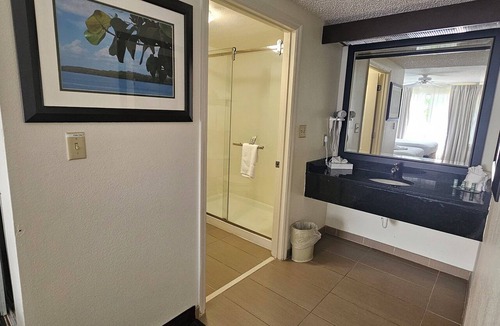 Florida Central Atlantic Coast Hotel | MONTREAL SUITES ORLANDO by IHG