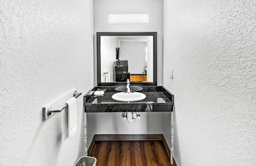 Moultrie Hotel | Motel 6 Moultrie, GA